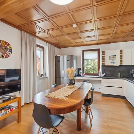 Sali Homes K39 Monte-carlo -spacious 6-bedroom With Terrace And Garden Views In Ideal For Groups Apartment *